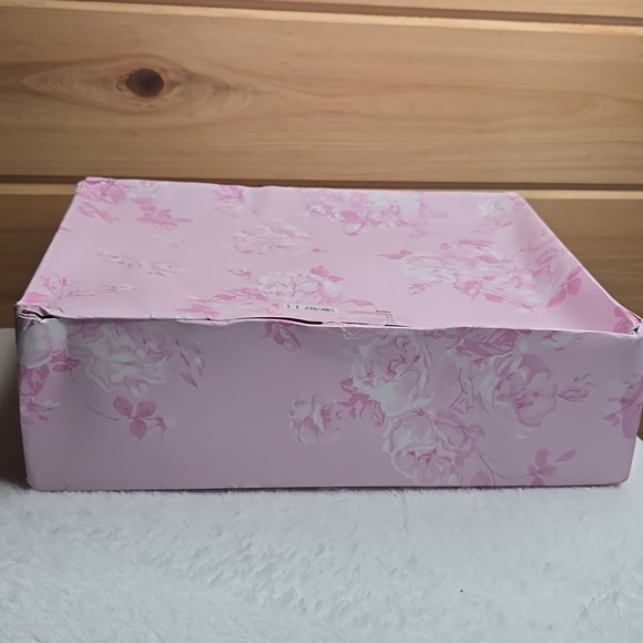 VICTORIA'S SECRET PINK X LOVE SHACK FANCY DOG *BRAND NEW* BEAUX ICONS VELVET BOW - Picture 9 of 11